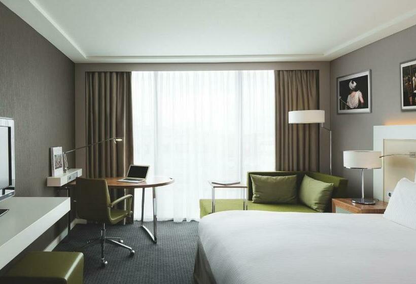 اتاق لوکس با تخت بزرگ, Pullman Paris Centrebercy