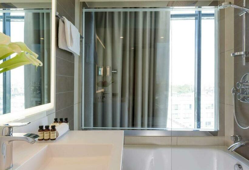 سوییت دوبلکس, Pullman Paris Centrebercy