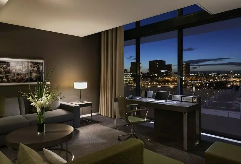 メゾネットスイート, Pullman Paris Centrebercy