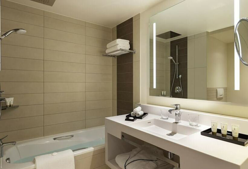 اتاق سوپریور خانوادگی, Pullman Paris Centrebercy