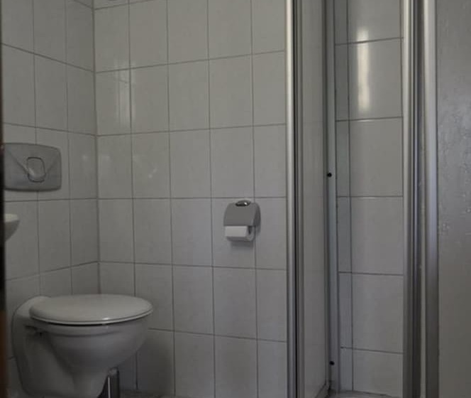 スタンダードルーム, Gästezimmer & Ferienwohnung Berge