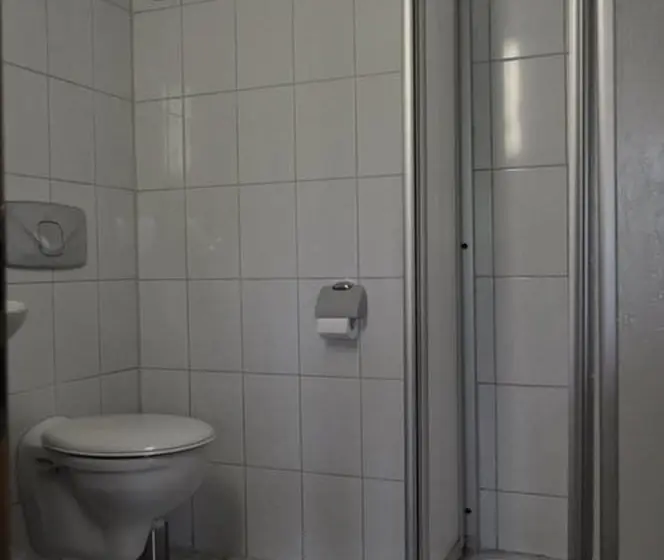 スタンダードルーム, Gästezimmer & Ferienwohnung Berge
