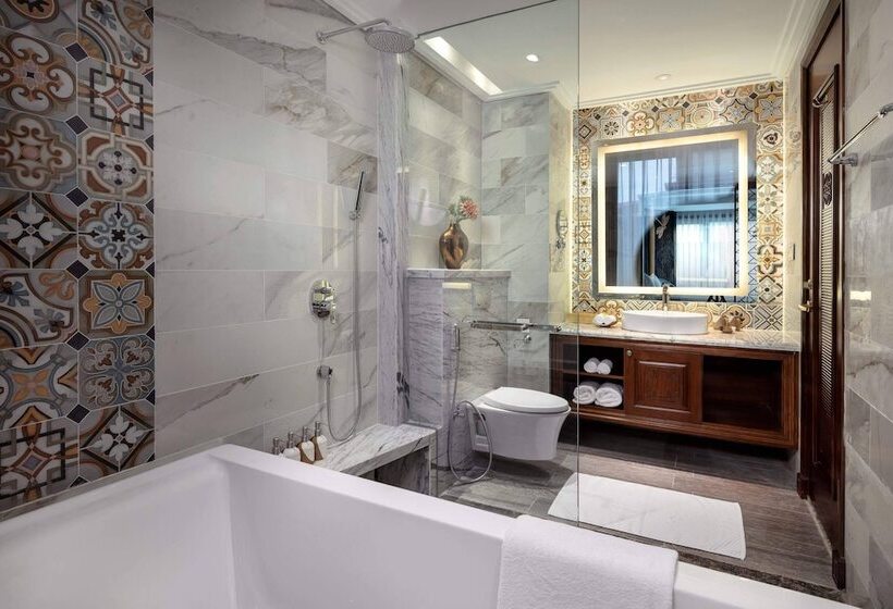 اتاق لوکس, Peridot Grand Luxury Boutique