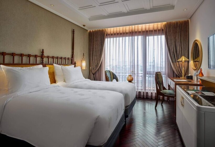 اتاق استاندارد تودرتو, Peridot Grand Luxury Boutique