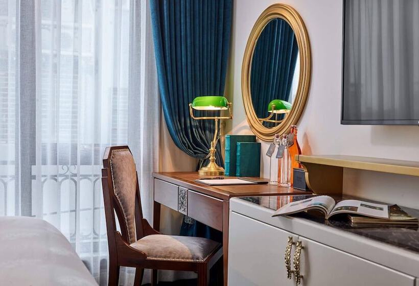 سوییت جونیور, Peridot Grand Luxury Boutique