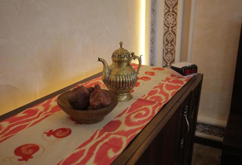 اتاق سوپریور, Sugdiyon