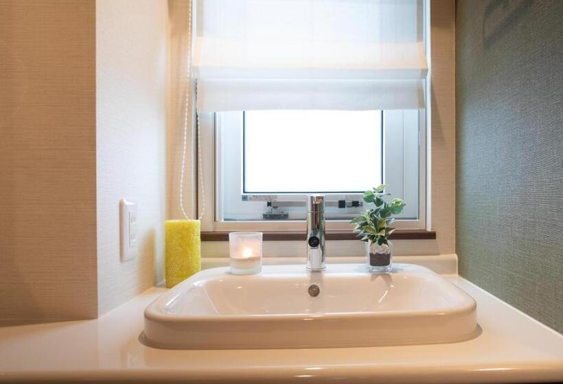 جناح ديلوكس, Miidokoro House