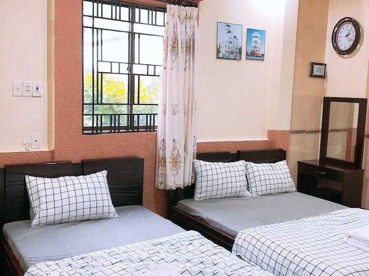 اتاق استاندارد سه نفره, Minh Anh Hostel