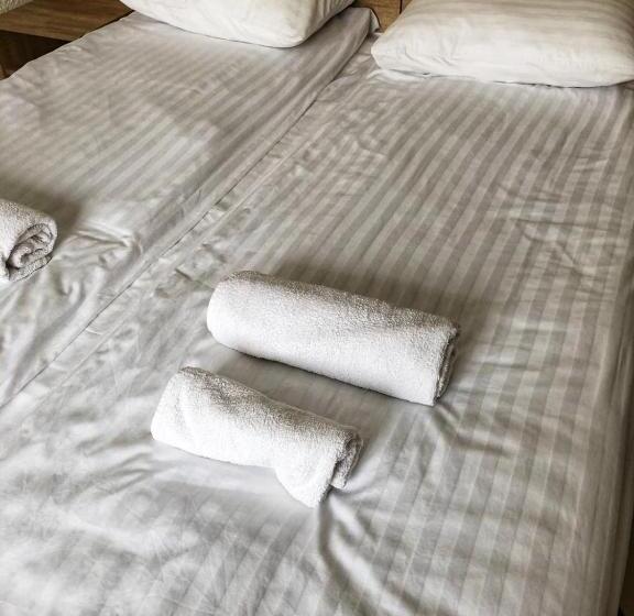 اتاق استاندارد سه نفره, Kontinent