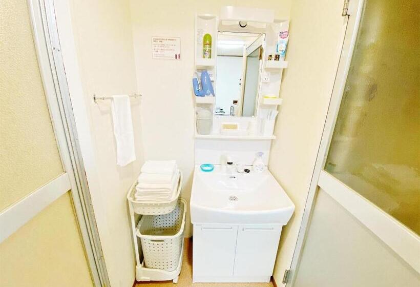 Номер Стандарт, Petithotel017全室ミニキッチン付きファミリルーム 飲食街中心 阿波踊り会館7分 文理 徳島大学 アスティとくしま車8分