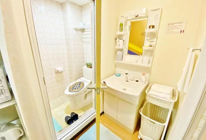 اتاق استاندارد, Petithotel017全室ミニキッチン付きファミリルーム 飲食街中心 阿波踊り会館7分 文理 徳島大学 アスティとくしま車8分