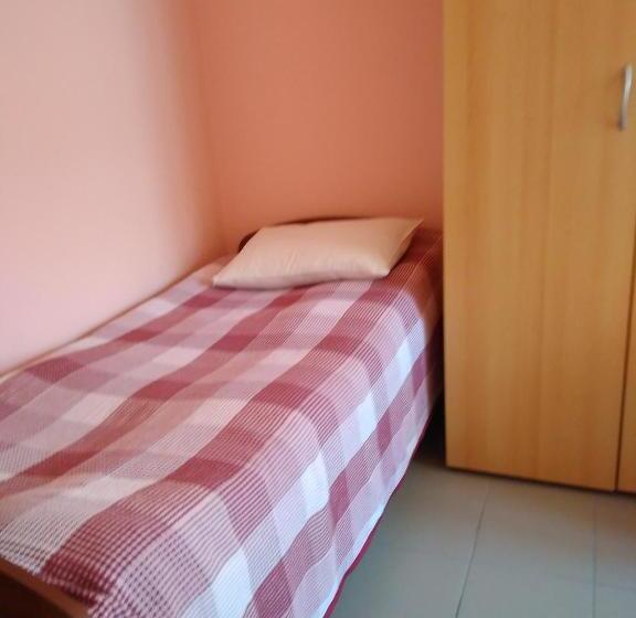 تختخواب در اتاق مشترک, у поттера