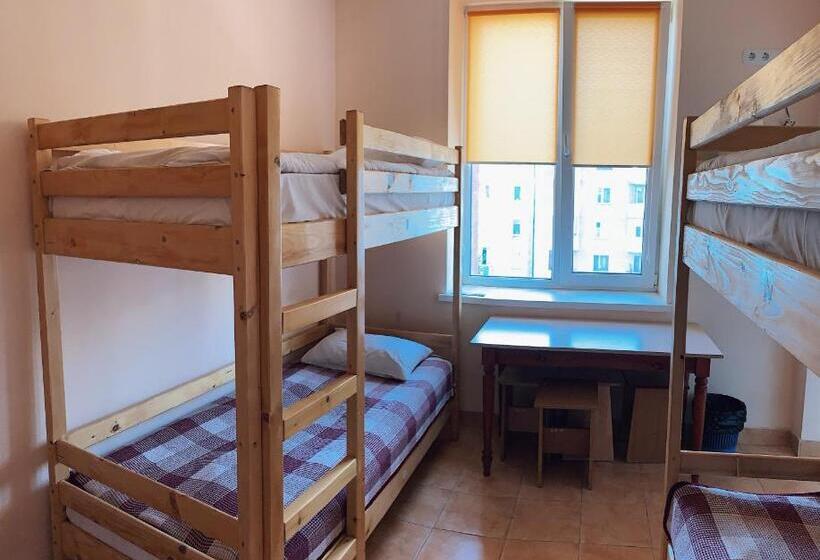 اتاق کلاسیک چهارنفره, у поттера