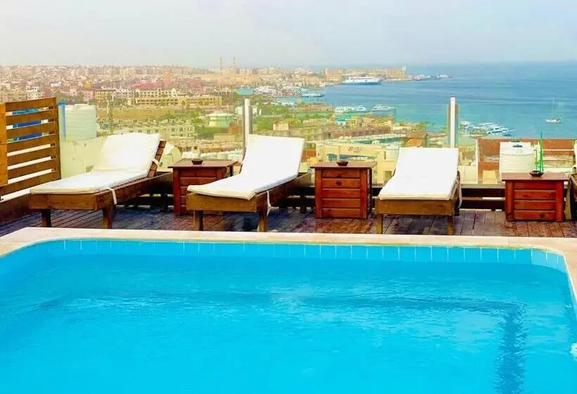 آپارتمان 1 خوابه با چشم‌انداز دریا, Charbel Apartments