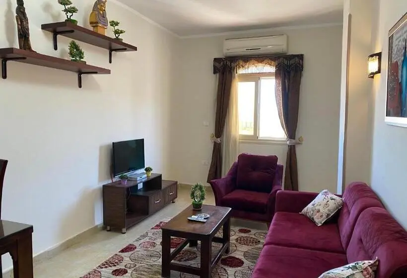 استودیوی استاندارد با چشم‌انداز دریا, Charbel Apartments