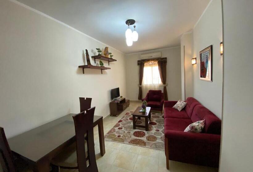 استودیوی استاندارد با چشمانداز دریا, Charbel Apartments