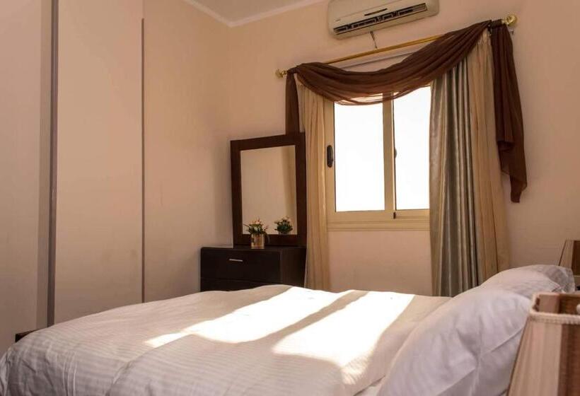 آپارتمان 1 خوابه با تراس, Charbel Apartments