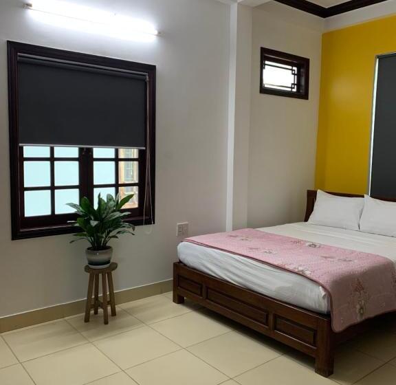 اتاق استاندارد با بالکن, Cheerful Hoi An Hostel