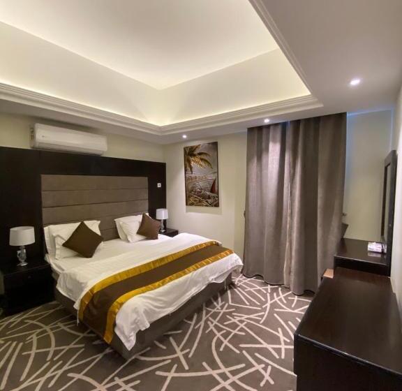 דירת שני חדרים, Desert Rose