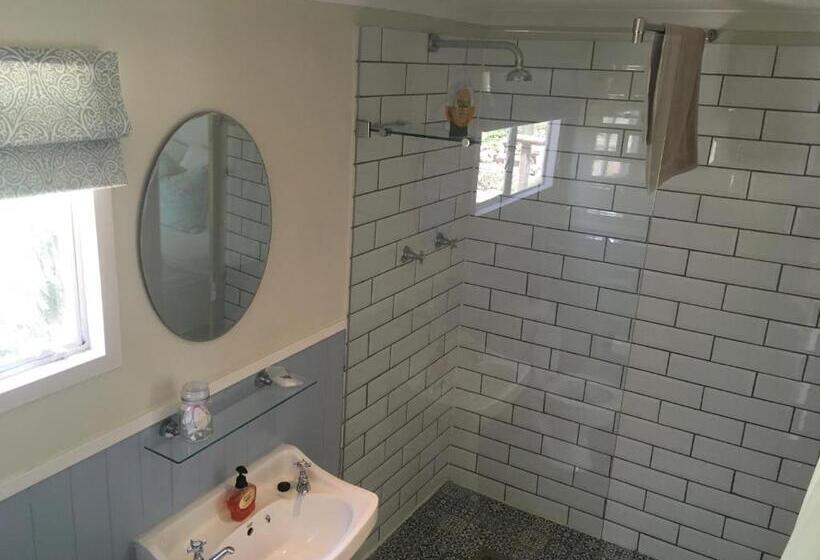 غرفة ديلوكس, Cheverells Farm