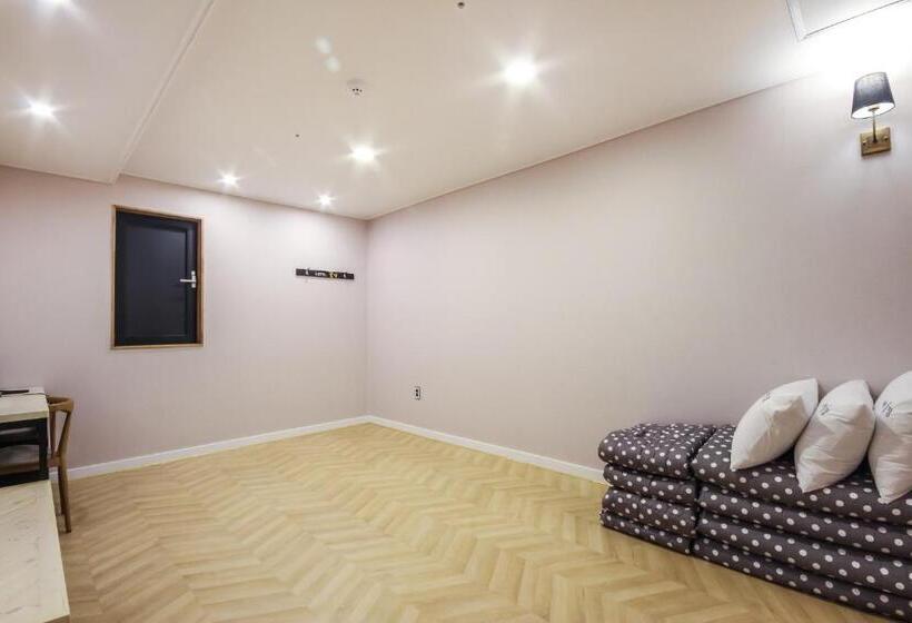 Семейный Номер, Gguljam