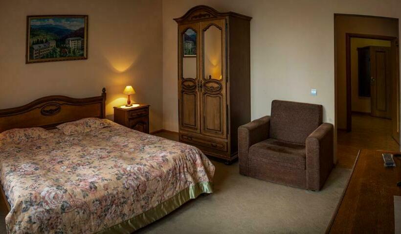 اتاق استاندارد یک نفره, Gortenziya