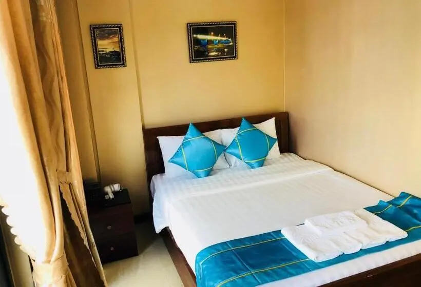 اتاق استاندارد, Hồng Hạc