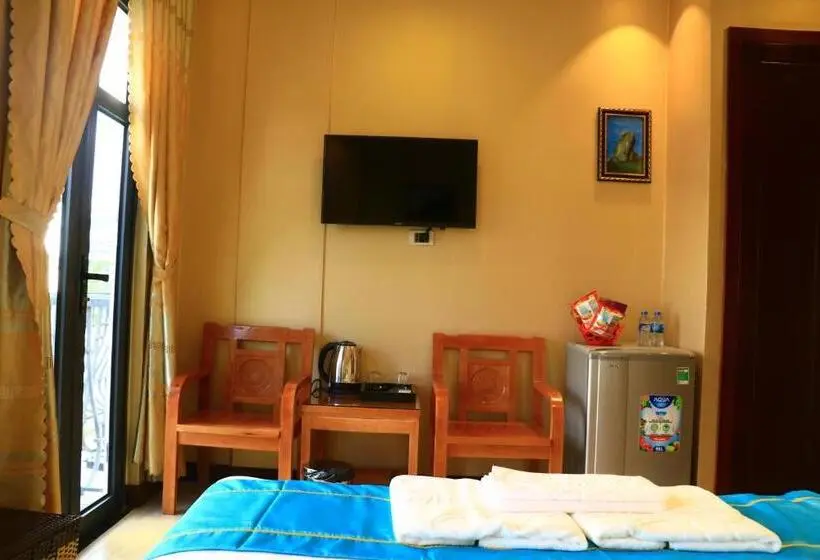 اتاق استاندارد با بالکن, Hồng Hạc