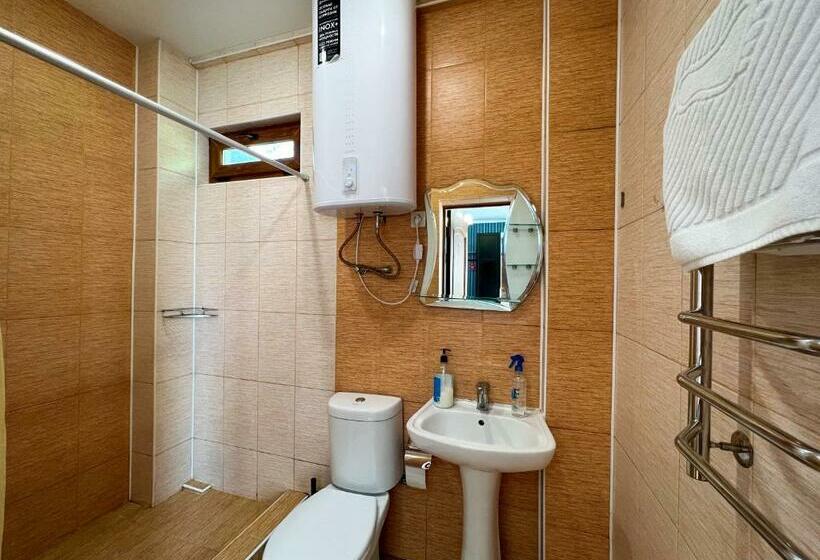 스탠다드 룸, Medoviy