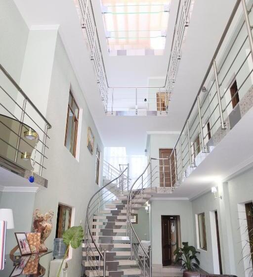 스탠다드 룸, Medoviy