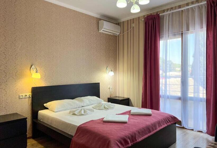 디럭스 룸, Medoviy