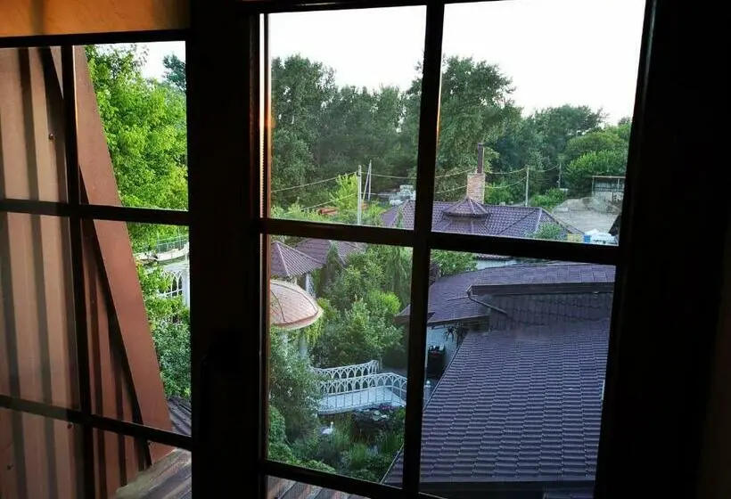 Economy-huone, Rgk Baron Gartenberg