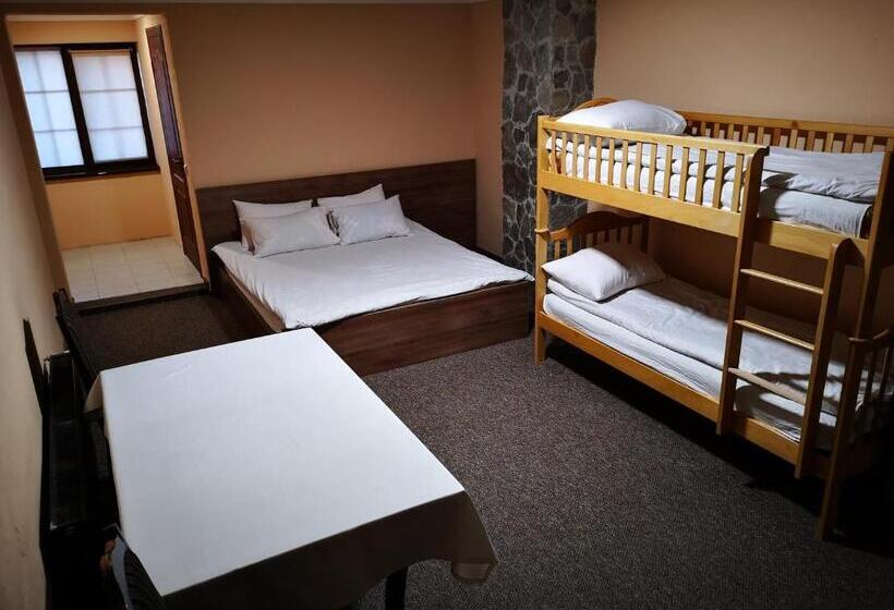 اتاق خانوادگی, Rgk Baron Gartenberg