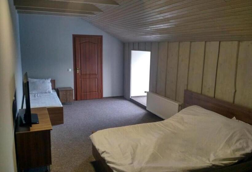 اتاق راحتی سه تخته, Rgk Baron Gartenberg