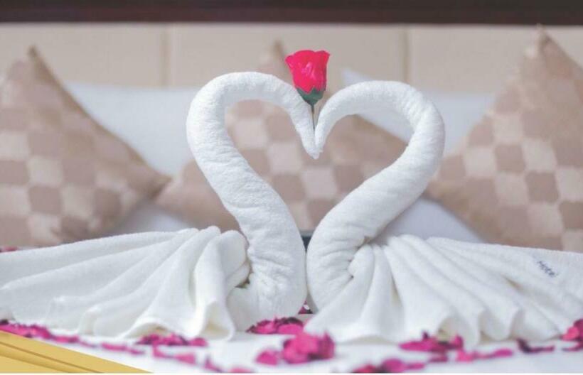 סוויטת 2 חדרי שינה, Rollins