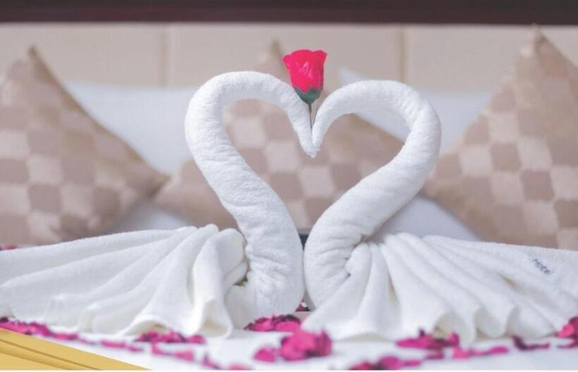 סוויטה נשיאותית, Rollins