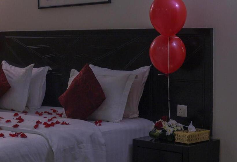 מיטת קינג בסוויטה, Rollins