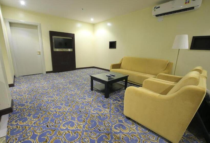 סוויטת 2 חדרי שינה, Rollins