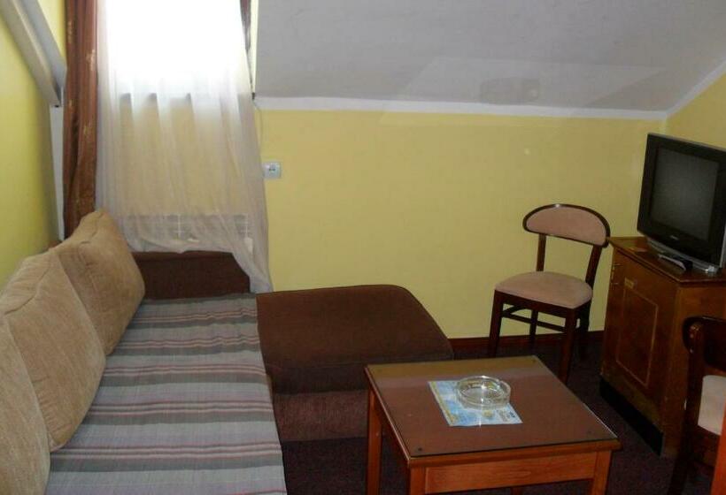 سوییت جونیور, Vila Sunce