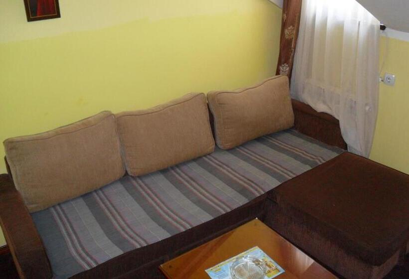 سوییت جونیور, Vila Sunce