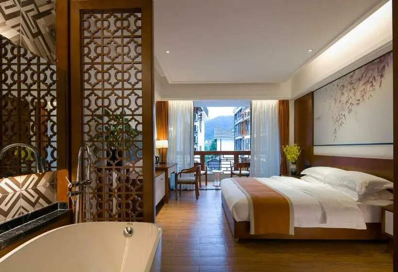 اتاق استاندارد, All Seasons Lodge Breakfast&lift&free Laundry &book Tickets &downtown Location And English Service