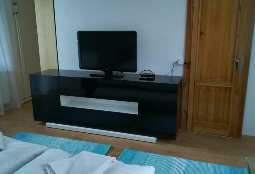 غرفة قياسية, Penzión Toliar