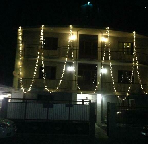 اتاق استاندارد با چشمانداز دریا, Private House