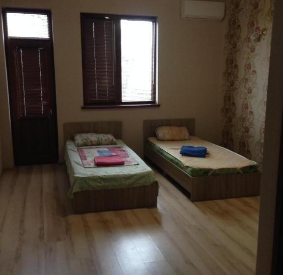 اتاق استاندارد, Private House