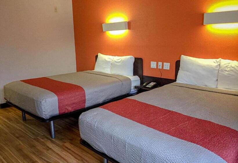 חדר דלוקס לארבעה, Motel 6 Woodway, Tx