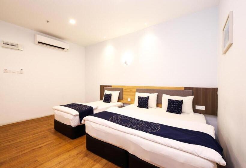 Трехместный Номер Deluxe, Agape Hotel Selayang