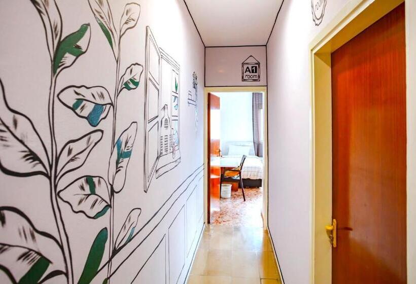 Economy Triple Room, Enter Hostel