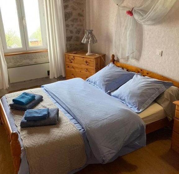 غرفة قياسية ثلاثية, Lo Soulenquo à Fonteilles Sur Le Gr 65