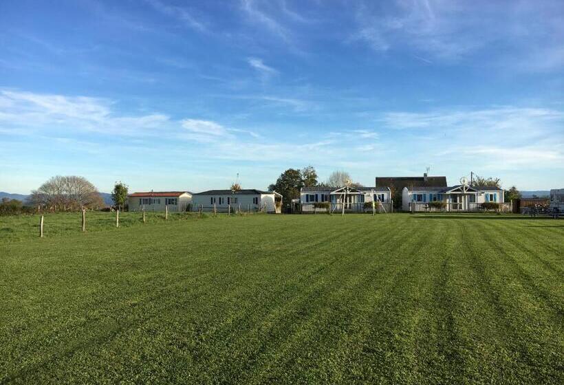 سرير فى غرفة مشتركه, Lo Soulenquo à Fonteilles Sur Le Gr 65