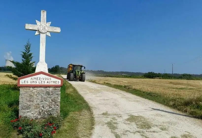 スタンダードルーム, La Ferme De L Isle Et Sa Roulotte